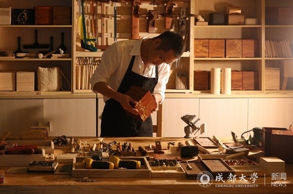 【成大故事荟】曾令波：当一个设计师决定去做手工