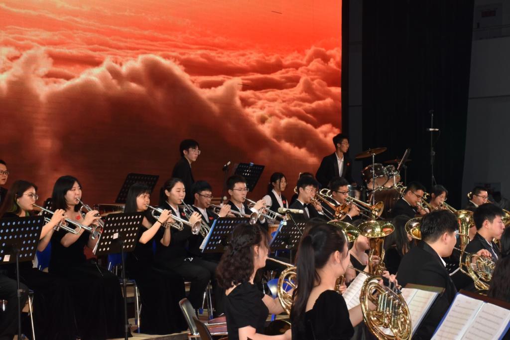 学生管乐团在国际音乐节中斩获一等奖