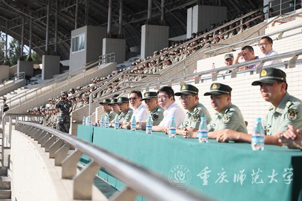 陆军工程大学通信士官学校领导来我校检查指导学生军训工作