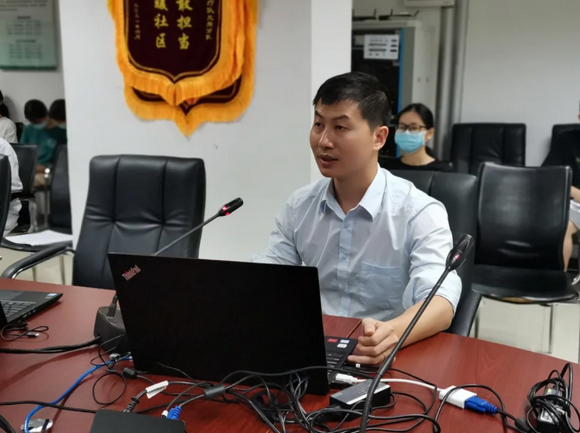 【我为群众办实事】坚持公益，发挥专长，守卫健康