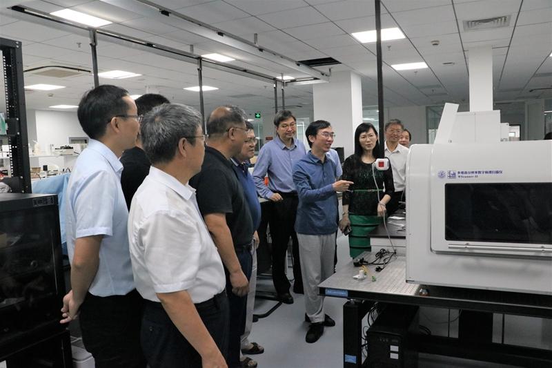 国家自然科学基金基础科学中心项目“核酸信息材料”现场考察会在上海交大举行