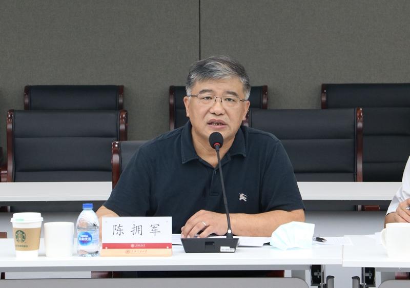 国家自然科学基金基础科学中心项目“核酸信息材料”现场考察会在上海交大举行
