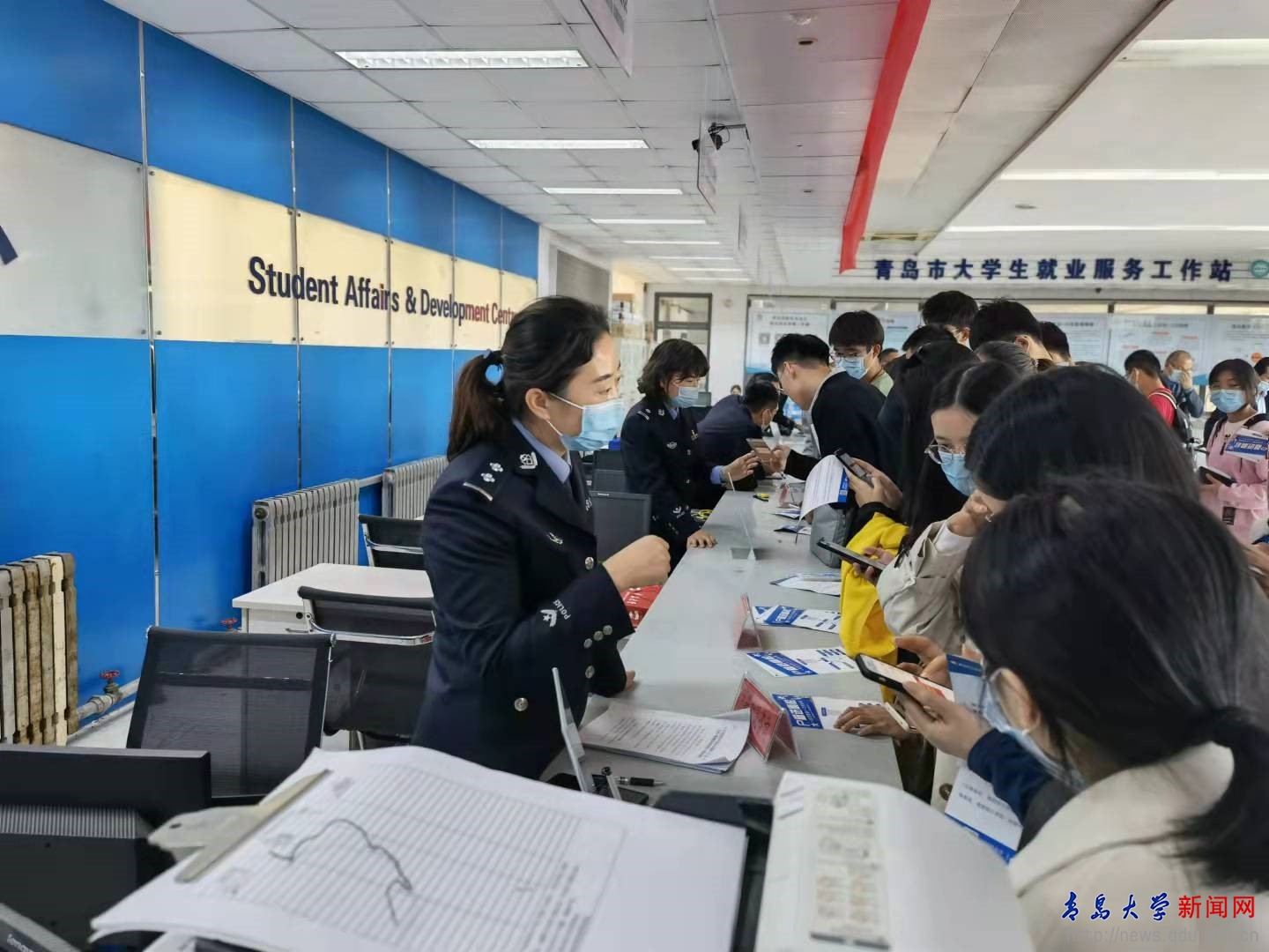 【我为师生办实事】校警户政进校园宣传落户新政策