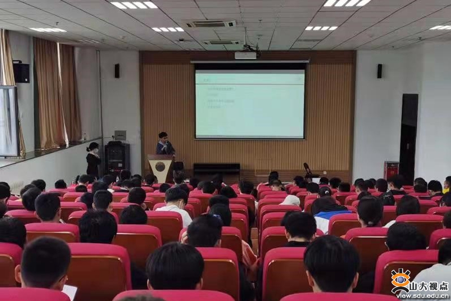 举办2021年新老生交流会