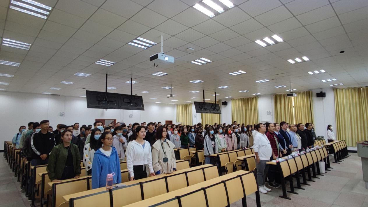 学校举行2021级民族学生见面会