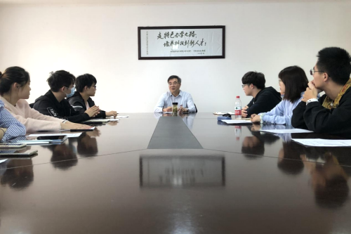 袁寿其参加流体（卓越）1801班学习交流会