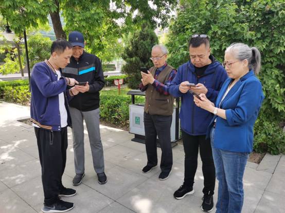 我校开展敬老月系列活动
