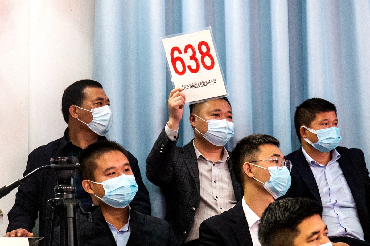 全国种猪大赛（湖北赛区）暨第21届中国武汉种猪拍卖会在我校举行