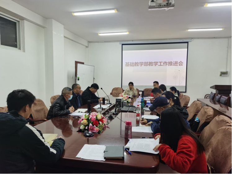 都江堰校区基础教学部积极提升教学工作质量