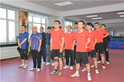 我校举办校友乒乓球友谊赛