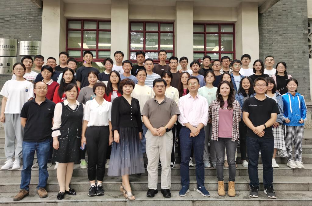 【西迁新传人】信息与生物医学交叉团队：从跟跑到领跑把植物基因研究国际话语权掌握在自己手中