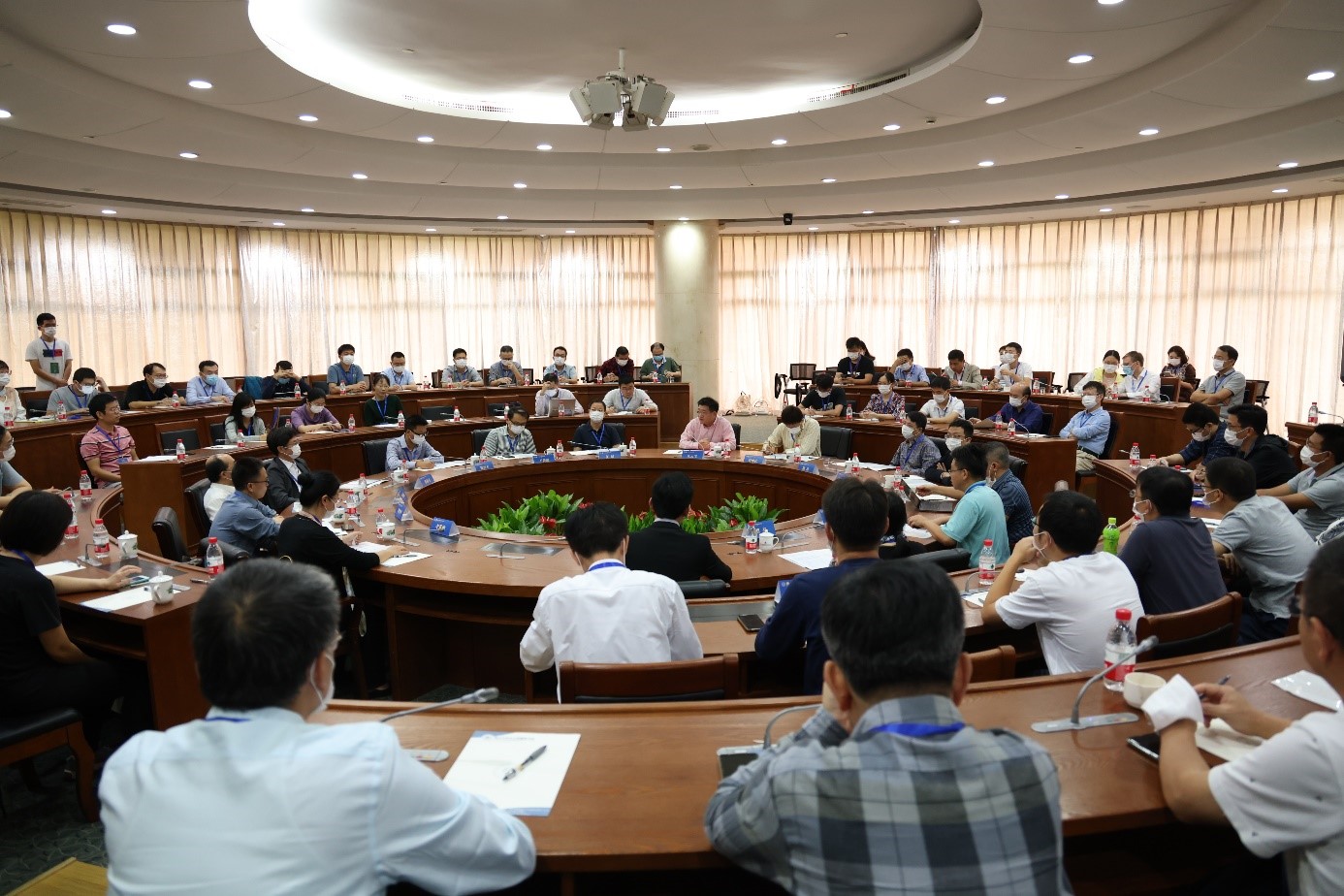营造交叉研究文化厦门大学交叉学科午餐会第一期举行