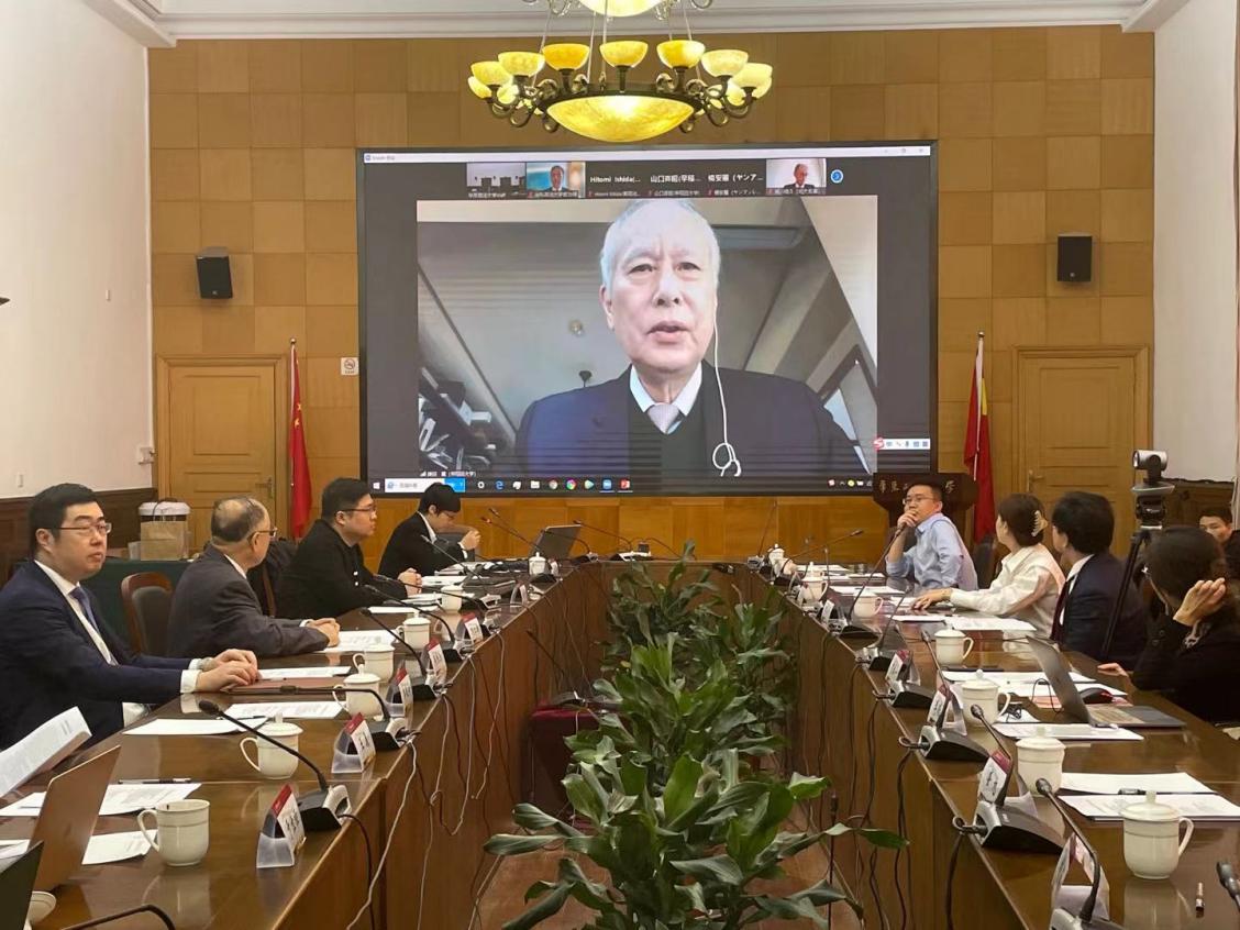 我校公共卫生治理研究中心主办中日医事法学会议暨中日私法学会第二次研讨会