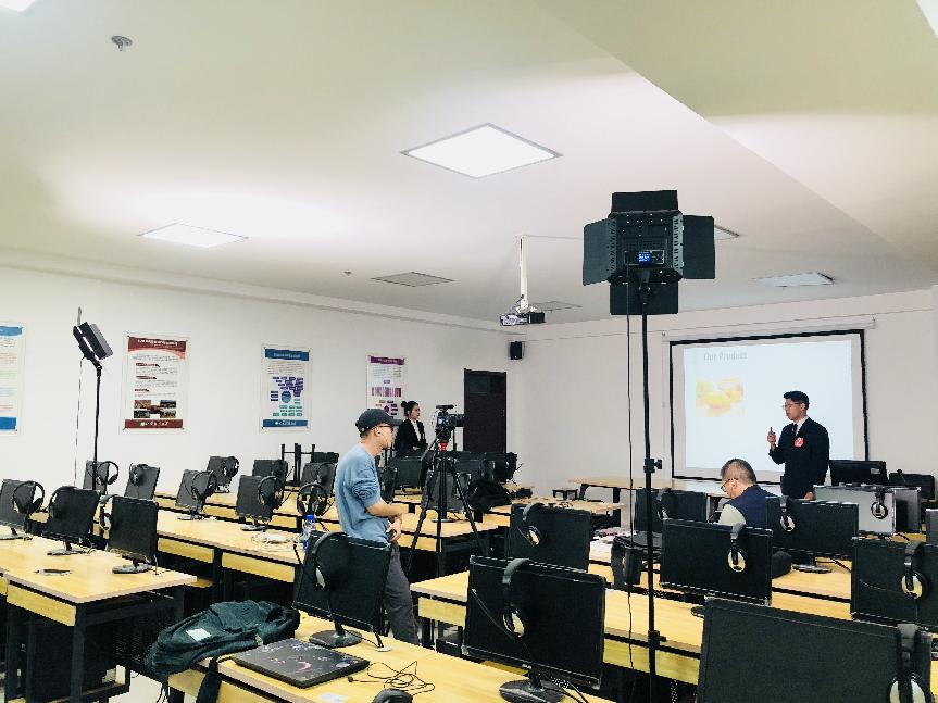 经外学子在2021年“亿学杯”全国商务英语实践技能大赛山陕赛区中荣获佳绩