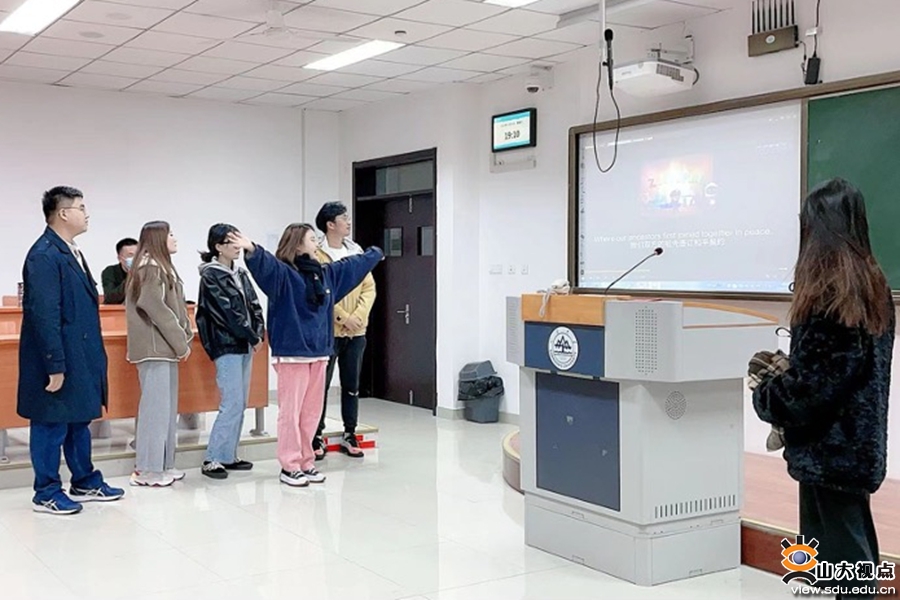 ［法学］举办英语配音大赛
