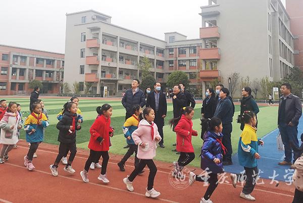 校领导率队赴各附属学校调研指导工作