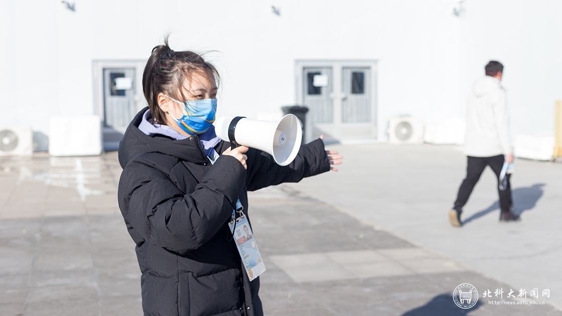 共圆冰雪梦，一起向未来——我校志愿者圆满完成五棵松体育中心“相约北京”测试活动保障任务
