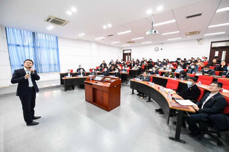 上海交大党委理论学习中心组开展“传承英烈精神赓续红色血脉”专题学习