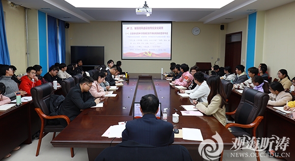 学校党委副书记、纪委书记杨茂椿为材料学院本科生党