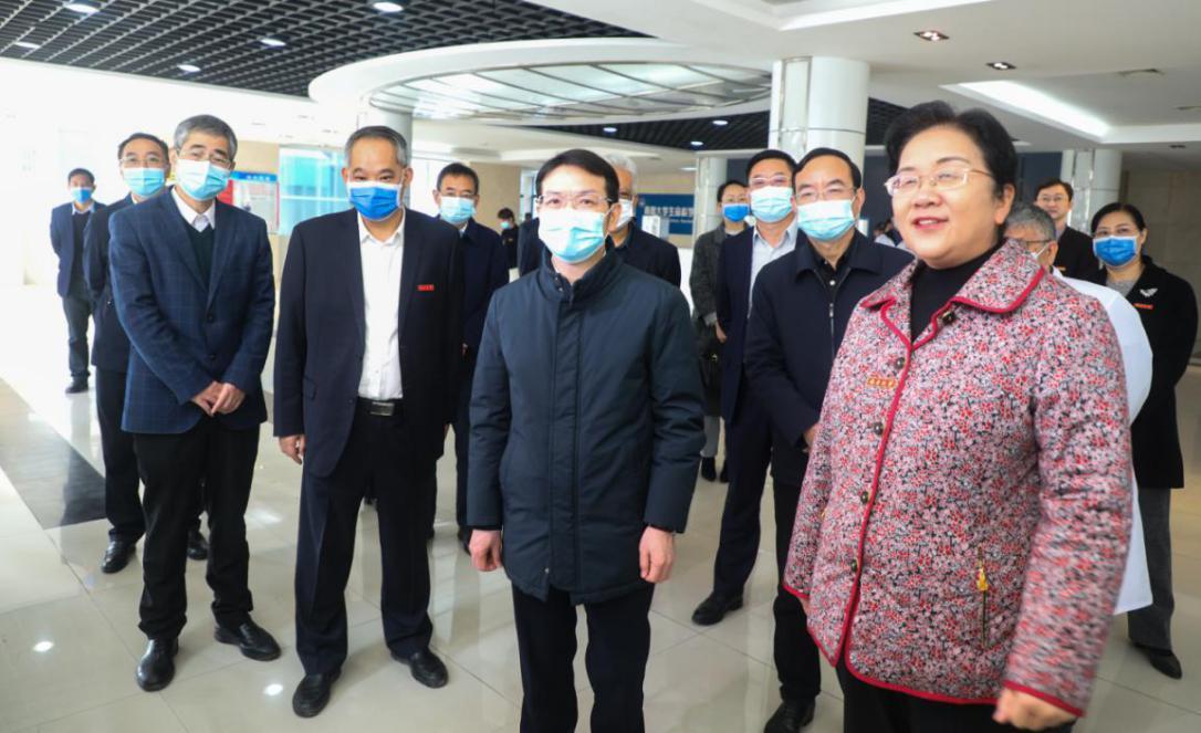 省委常委、省委统战部部长黄喜忠来校调研