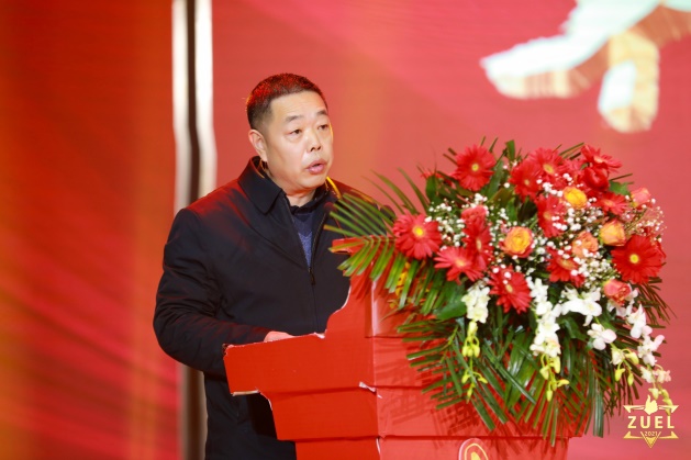 献礼建党百年，点赞青春风采——学校举办“2021典赞青春”优秀学生颁奖典礼