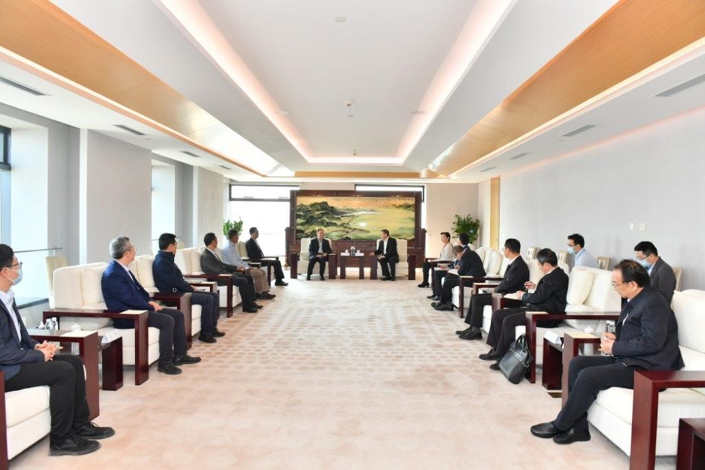 杨贤金一行访问中国广核集团有限公司并座谈交流