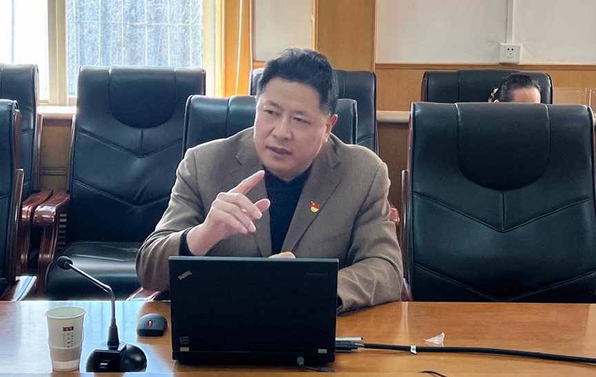 人文学院举办党的十九届六中全会精神专题辅导报告会