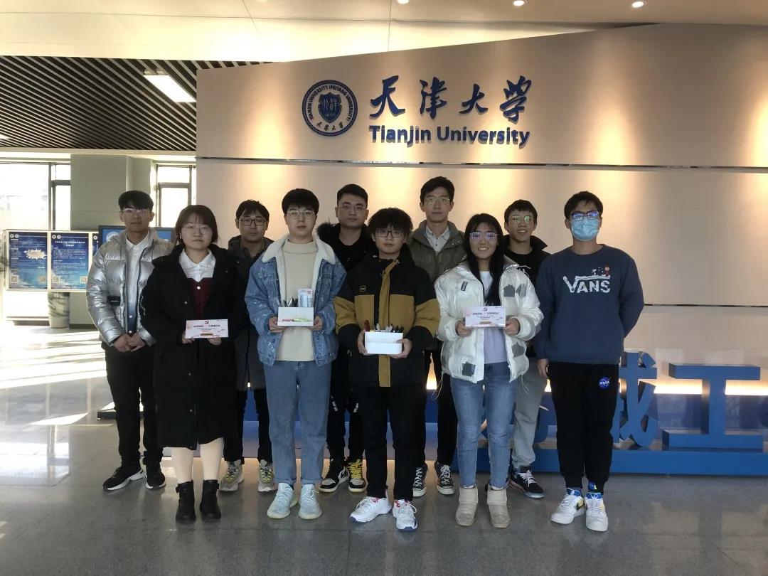 “诚信驿站”——机械研究生党员在行动