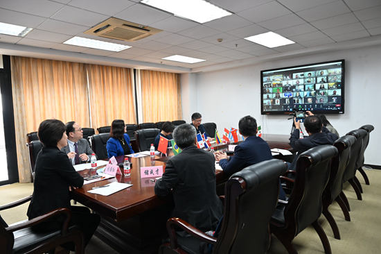 我校举办“中拉大豆育种、生产、产业”国际研讨会