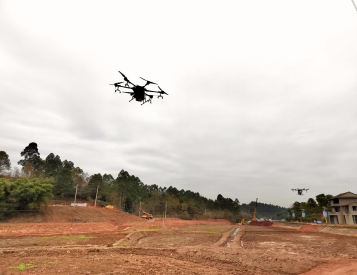 农旅融合团队携智能农机装备服务天府新区景观打造