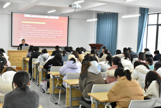 西北师大校领导为师生讲授党的十九届六中全会精神思政课