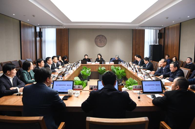 闵行区委书记陈宇剑一行在上海交大调研
