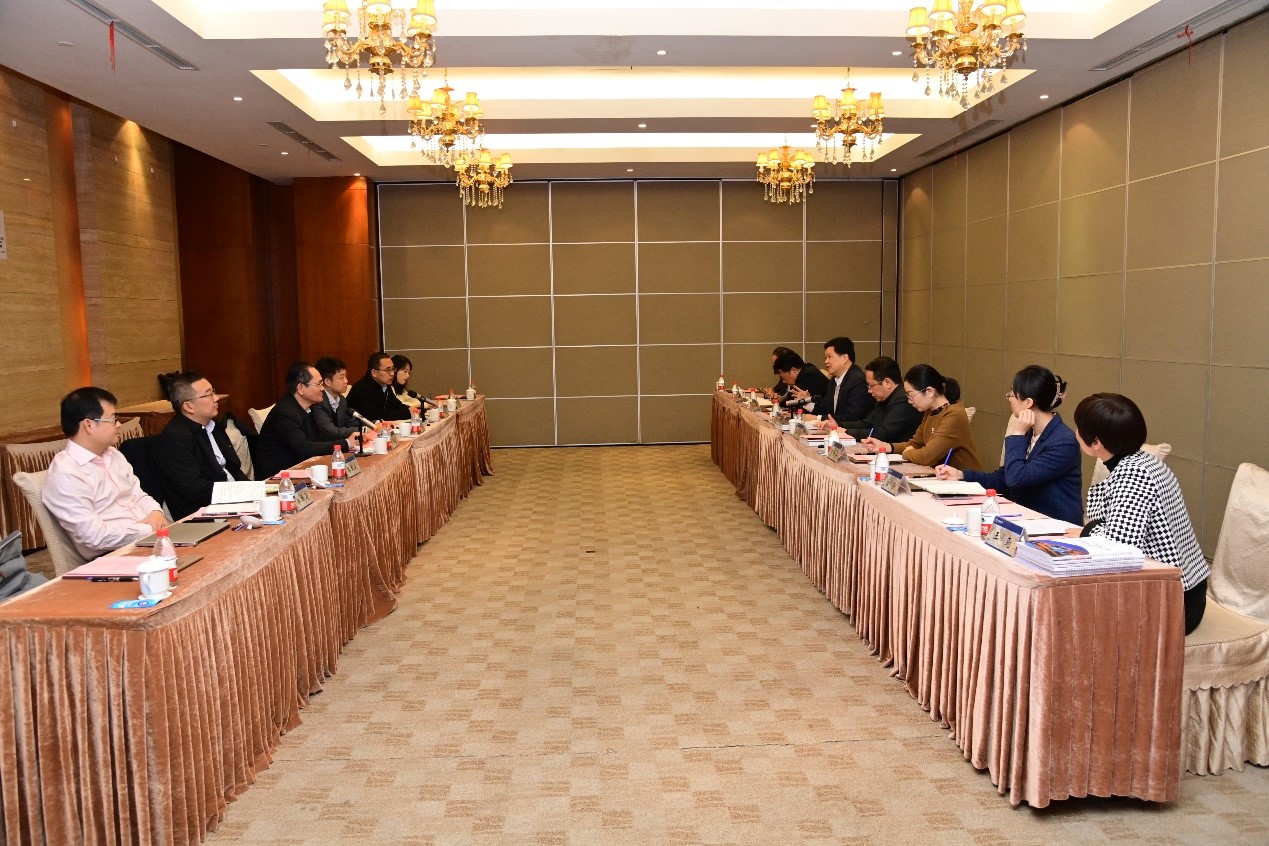 我校与海南省教育厅正式签署合作协议