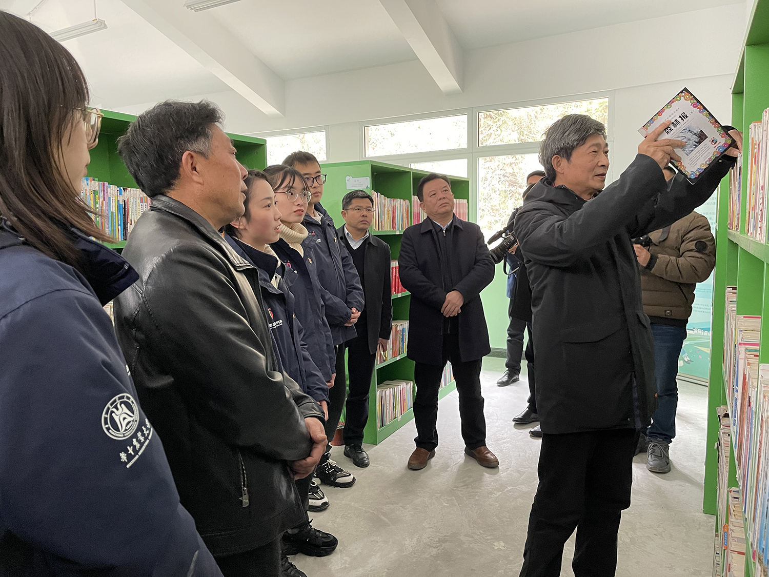 高翅带队赴建始县推进定点帮扶工作