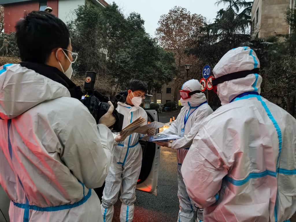 同心战“疫”我在岗防控一线显担当