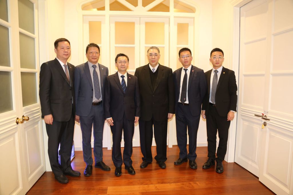 我校董事会副董事长崔世安会见校党委书记徐西鹏