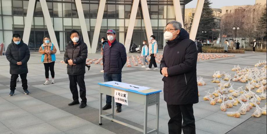 齐心战“疫”彰显“硬核”担当——我校学工干部全心守护学校疫情防控工作学生主阵地