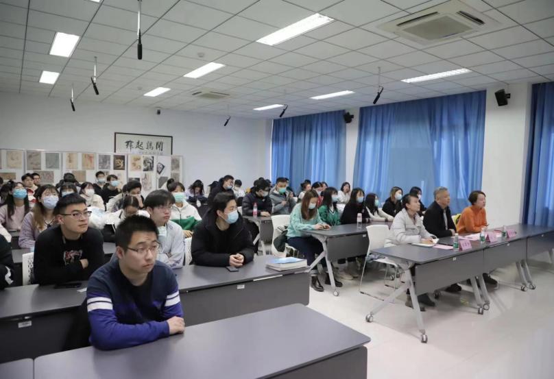 校领导参加临床17级团支部“后疫情时代下的我们”主题团日活动