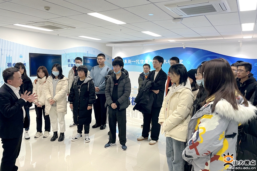 ［控制］开展​“‘业’有所成——毕业设计进企业活动”