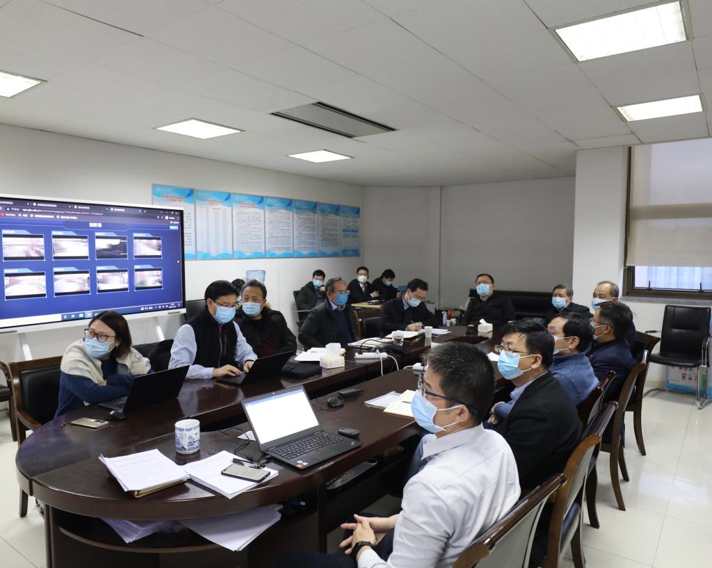 学校召开疫情防控视频调度会