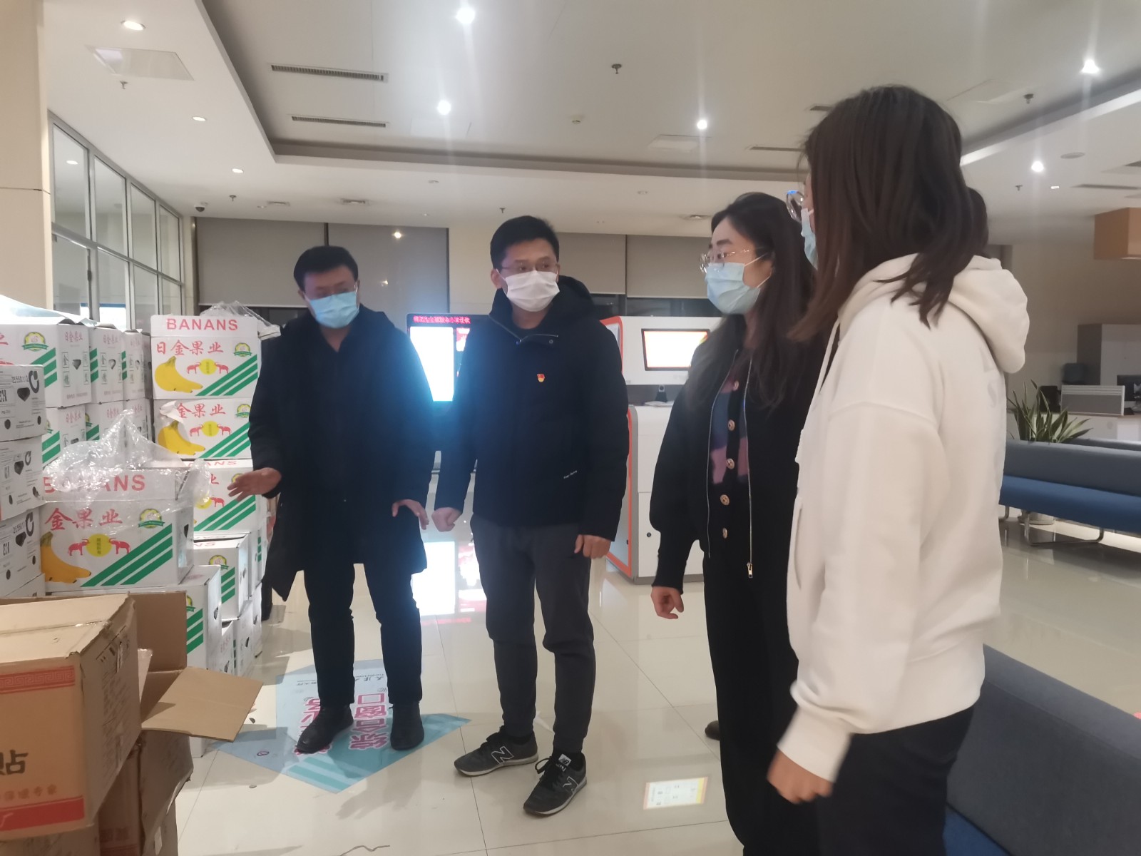 “工”克时艰“会”聚力量，校工会慰问坚守校园疫情防控一线教职工