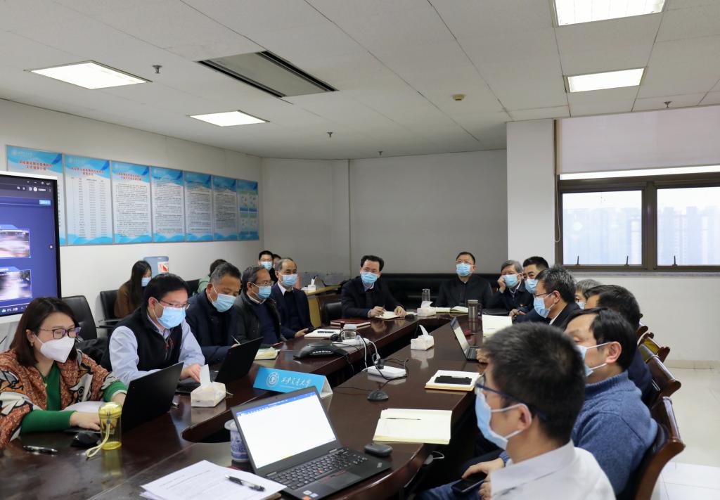 卢建军主持召开疫情防控视频调度会