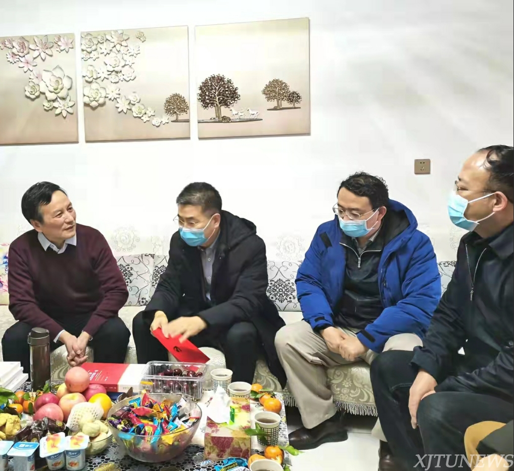 陕西省委宣传部副部长程宁博到校慰问卢黎歌教授