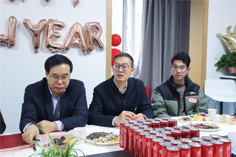 机械与动力工程学院举办2022年新春慰问活动