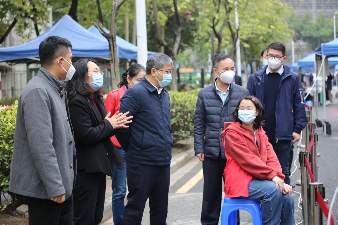 春满广大学子返校进行时
