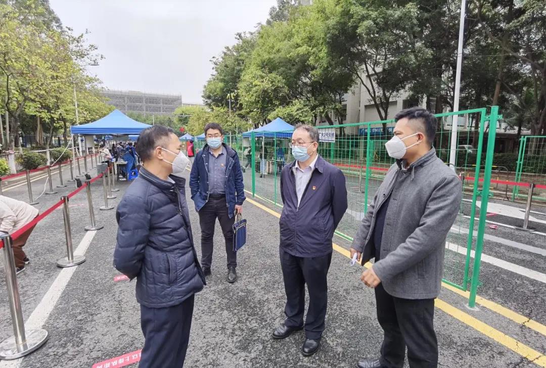 春满广大学子返校进行时