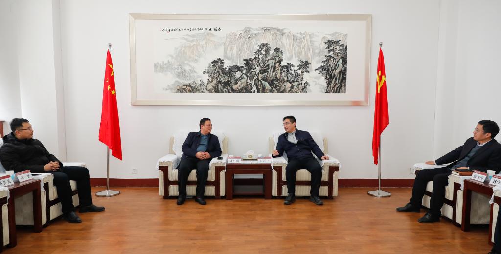 在大局下思考、在大势下谋划！我校与文水县政府签署战略合作协议