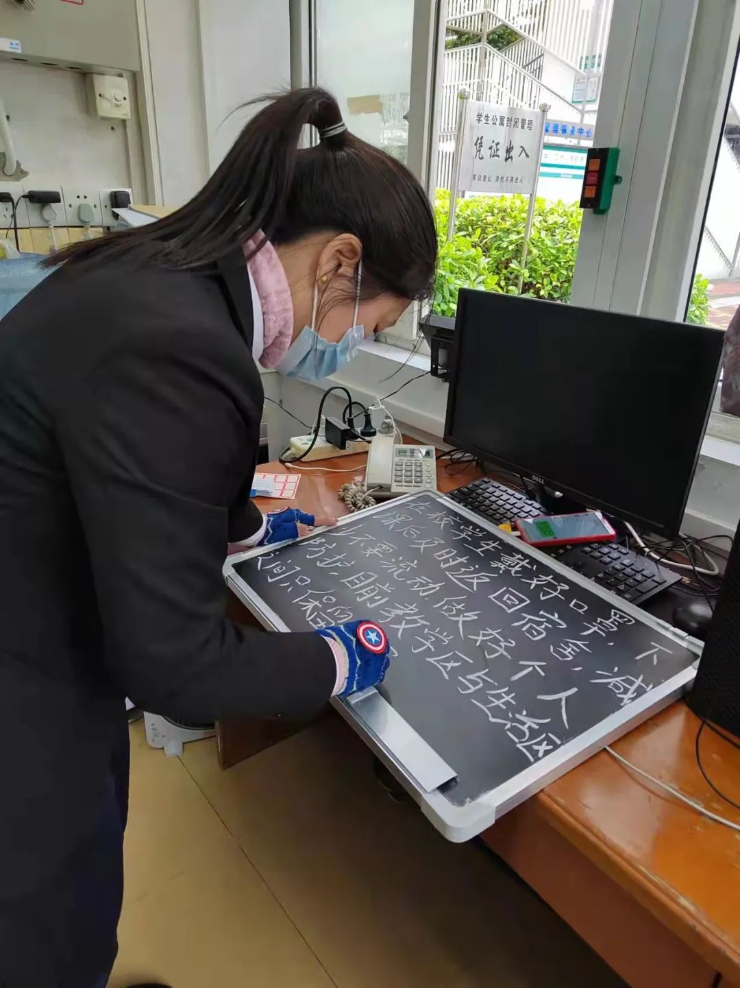 守望相助众志成城——广州大学师生员工共抗疫情校园临时管控顺利解除