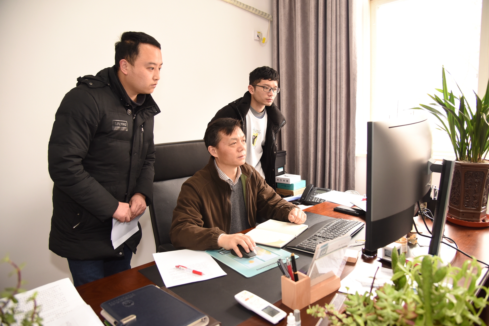 【师者】谭文峰：身教言传沃土情深