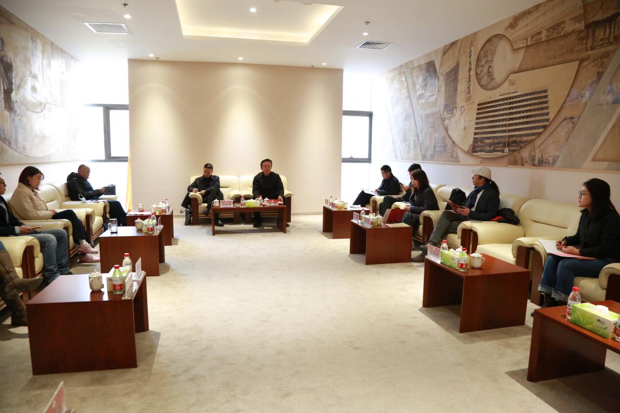 北京市文物局向德春副局长一行调研传媒博物馆